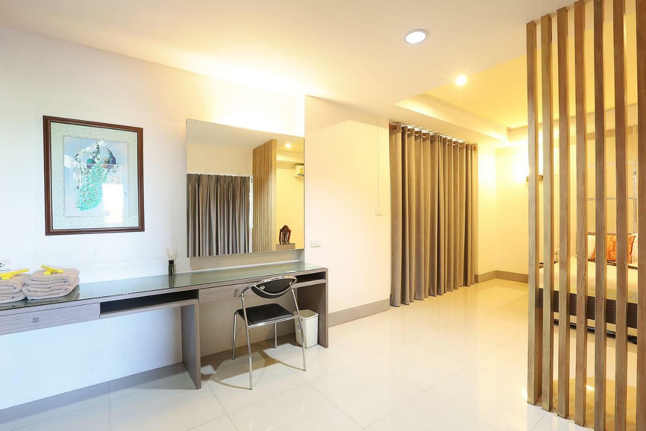 V Place 2*