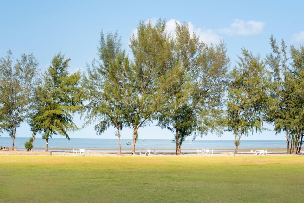 La Isla Pranburi Resort