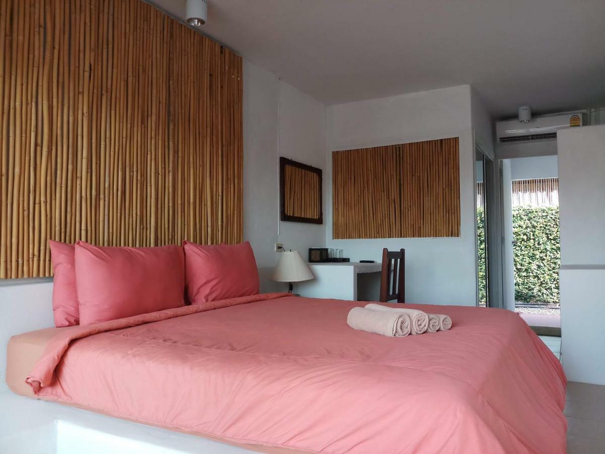 Chasorn Riverside Resort 3*
