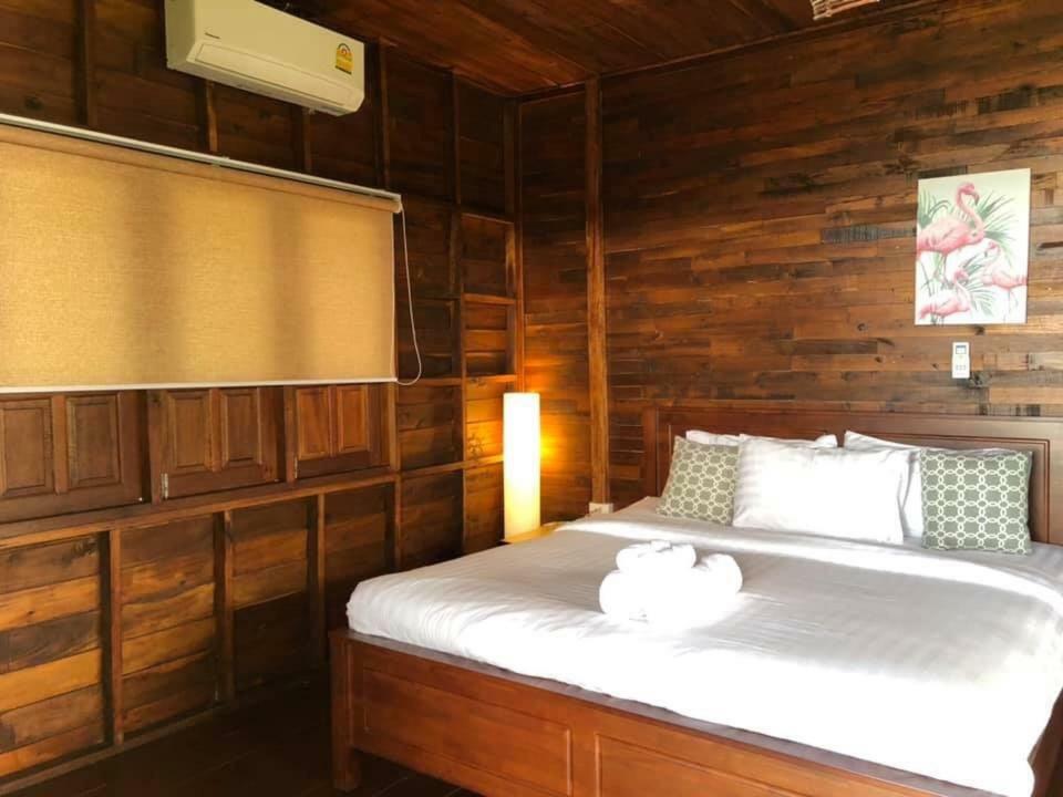 Itsara Surat Thani