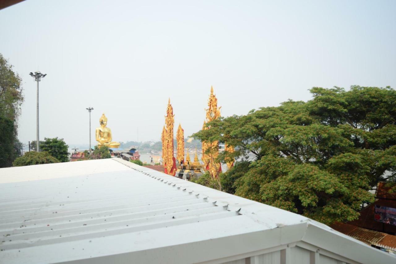 Buakham Rim Khong บัวคำริมโขง Golden Triangle