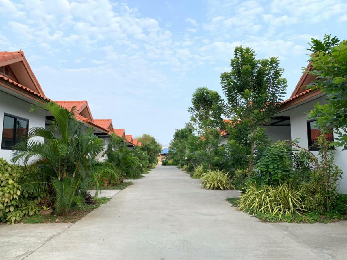 Resort Garden Nang Rong