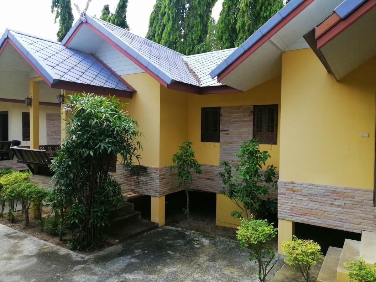 Fueangfu Villa *