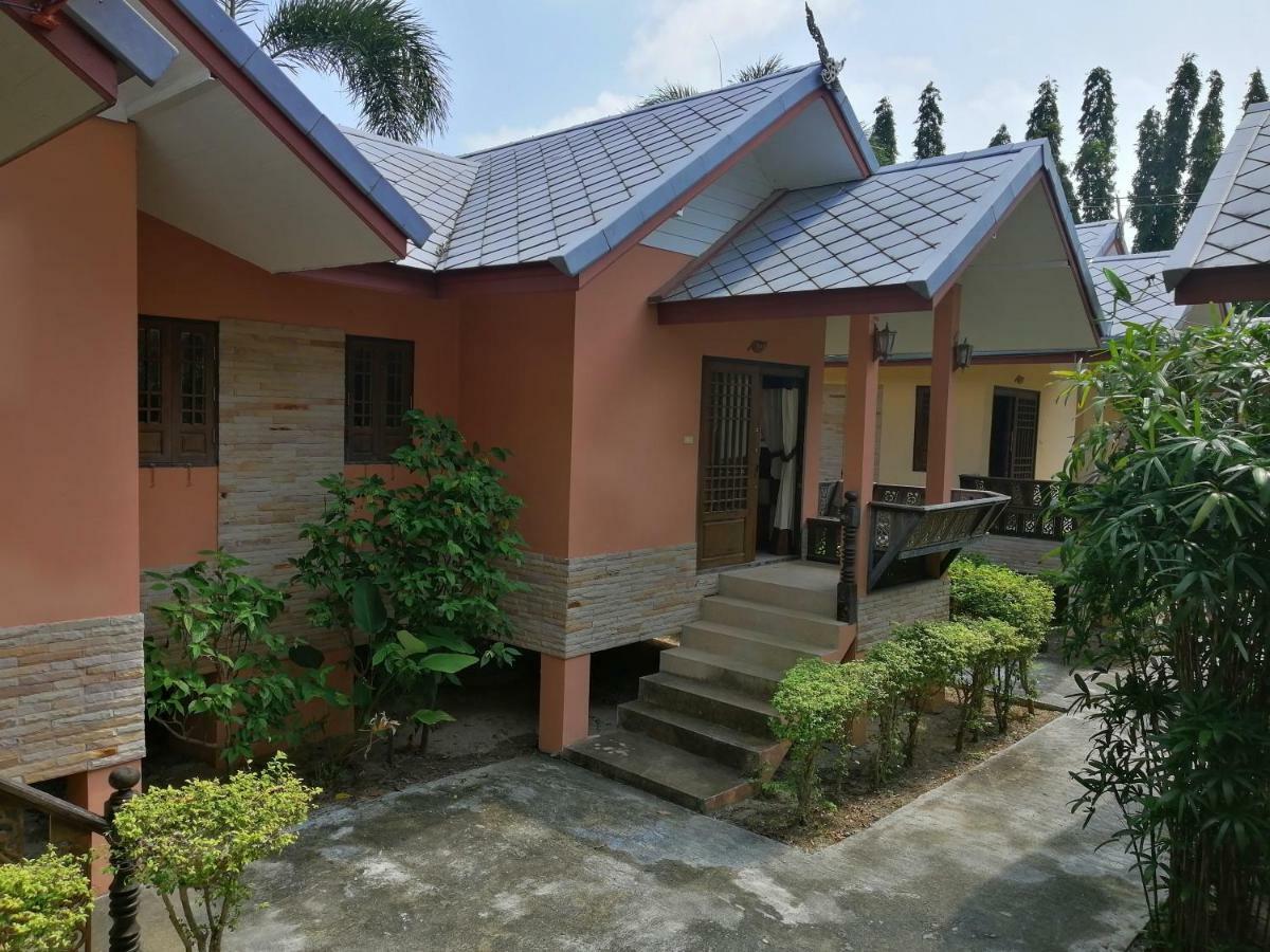 Fueangfu Villa *