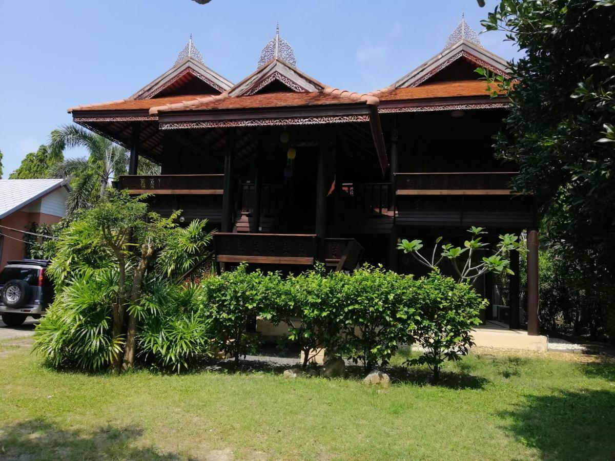 Fueangfu Villa *