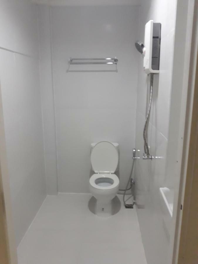 P & T Albergue
