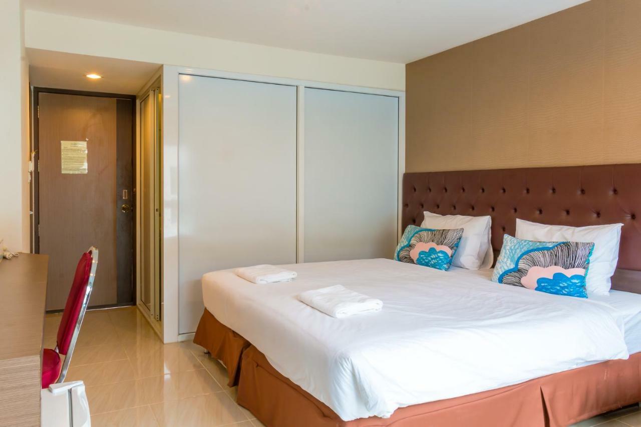 Pool Lay Hotel 3*