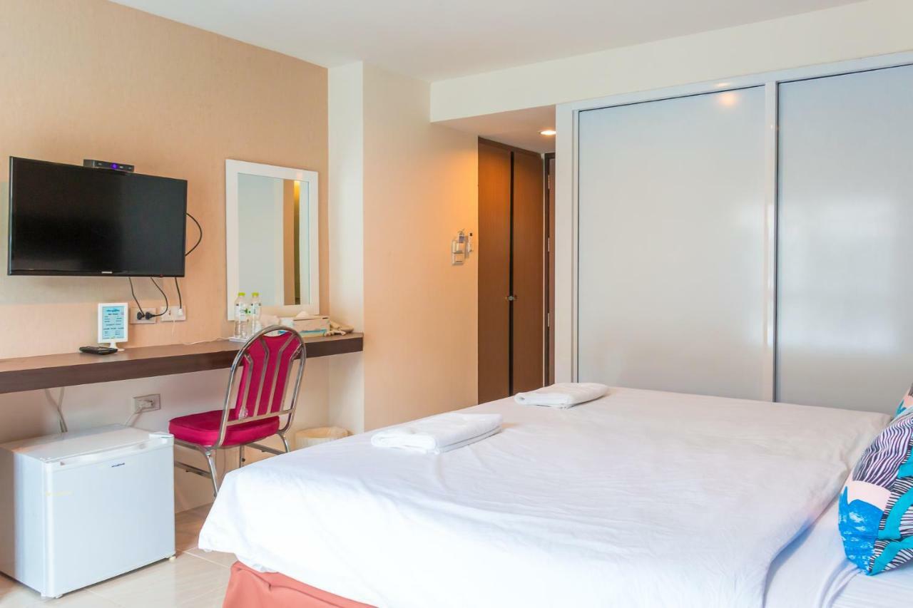 Hotel Pool Lay Ban Nong Hin (Prachuap Khiri Khan)