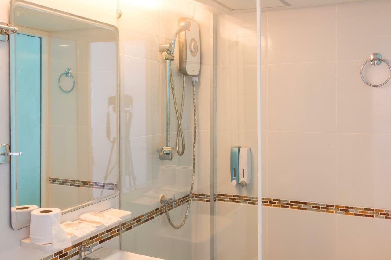 Hotel Pool Lay Ban Nong Hin (Prachuap Khiri Khan)