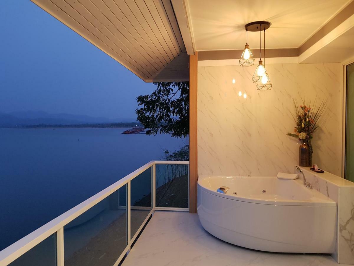 Raya Buri Kanchanaburi Resort 4*