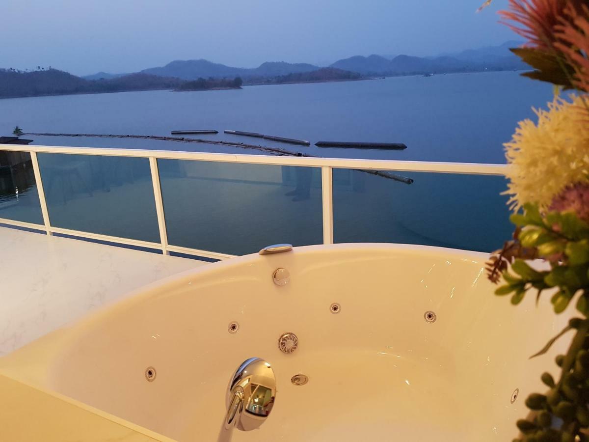 Raya Buri Kanchanaburi 4*