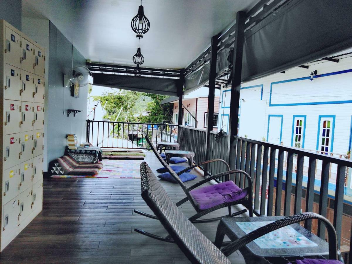 Decho Hostel *