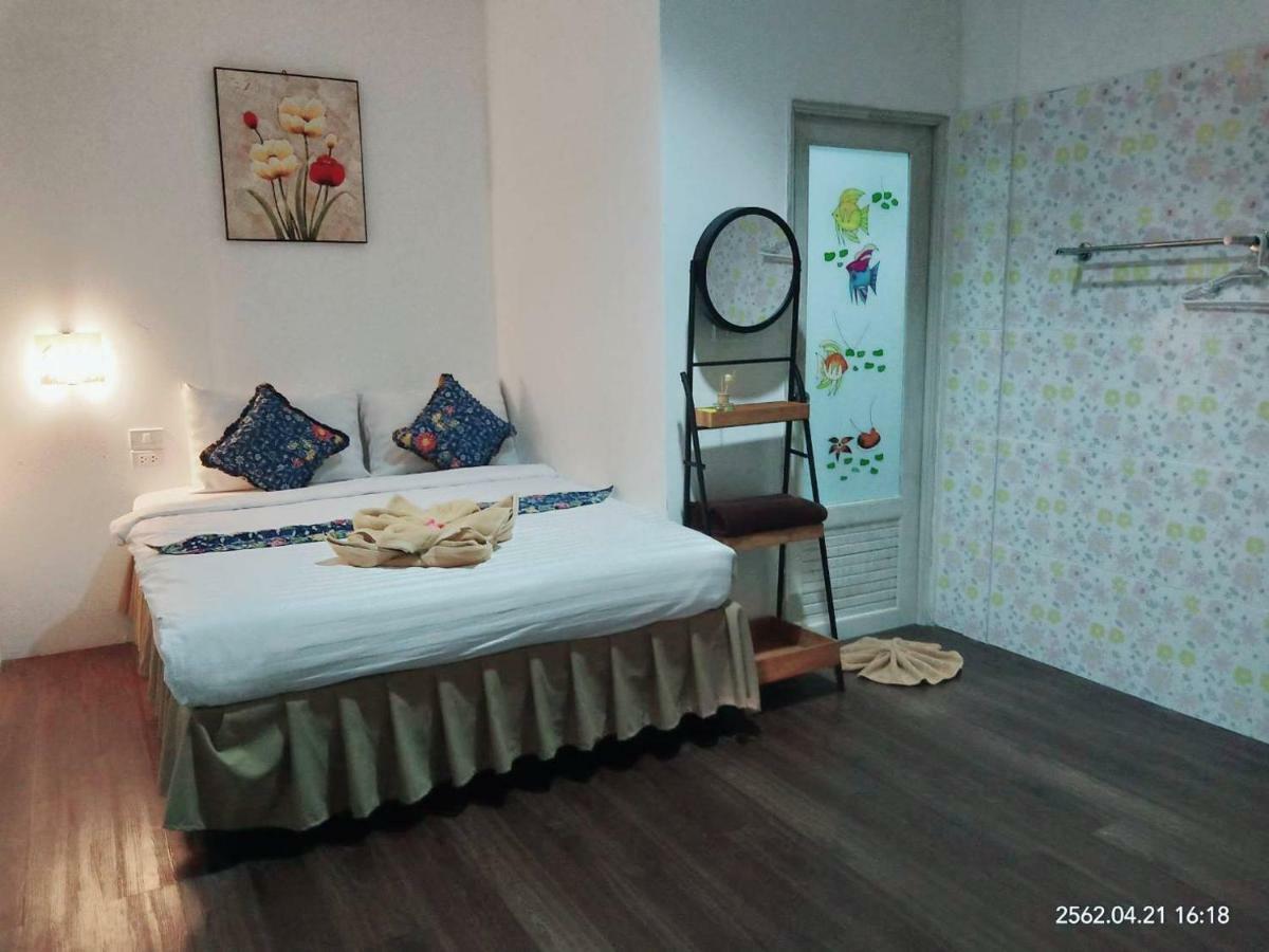 Hostel Decho