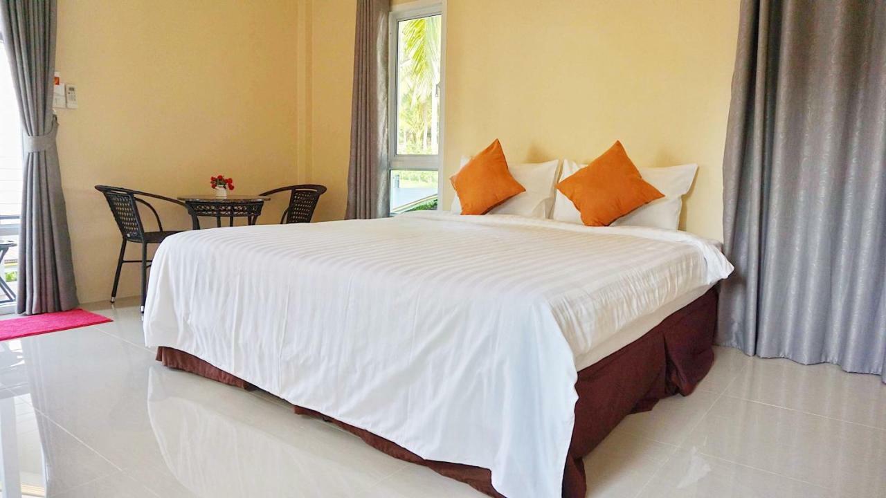 Resort Under Co By View Pathio