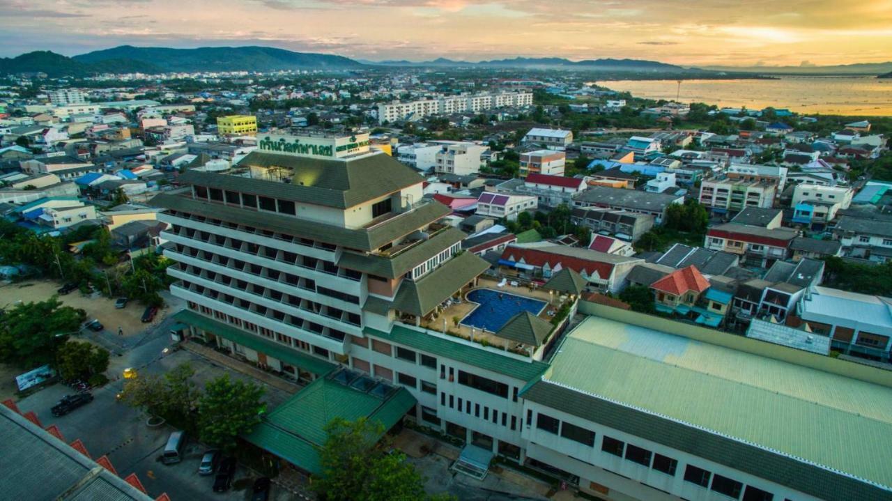 World Palace Songkhla