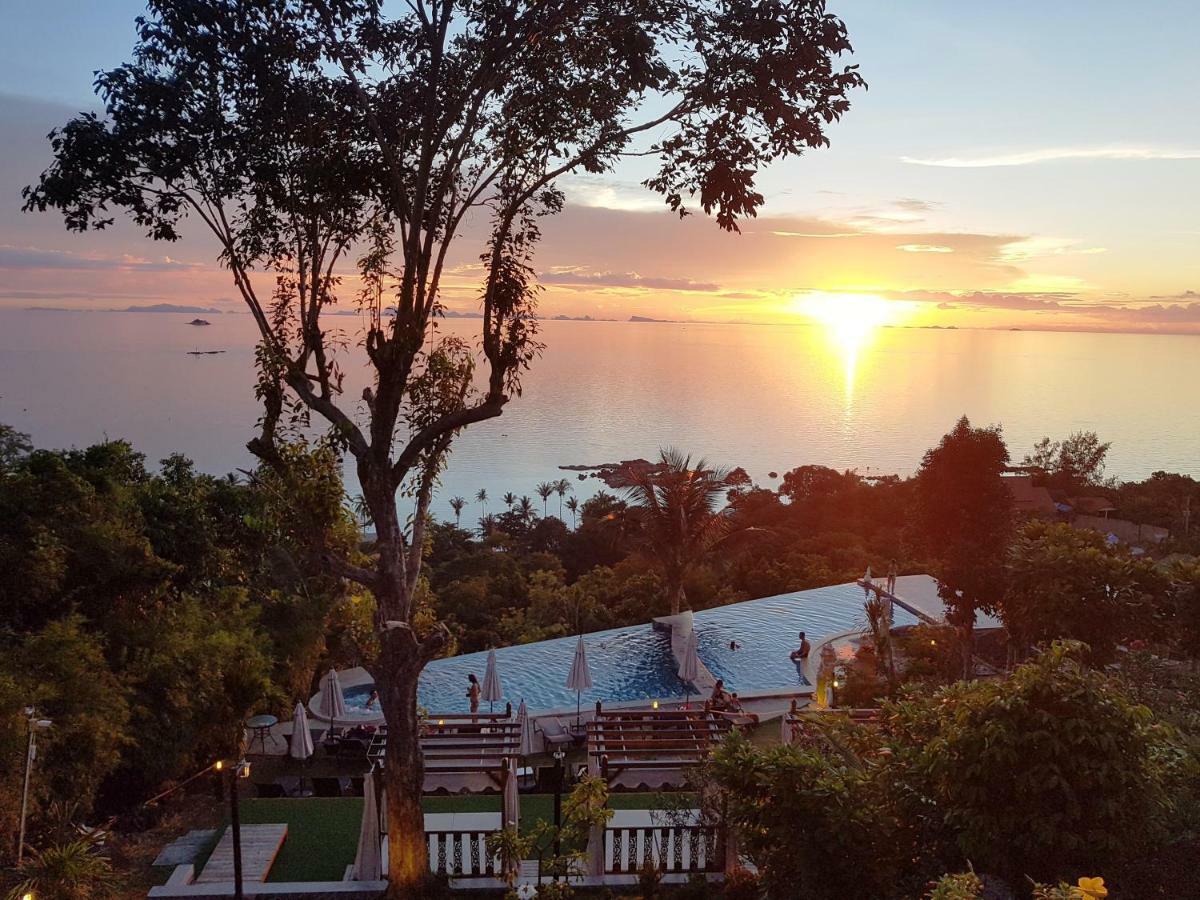 Sunset Hill Boutique Koh Phangan Resort 4*