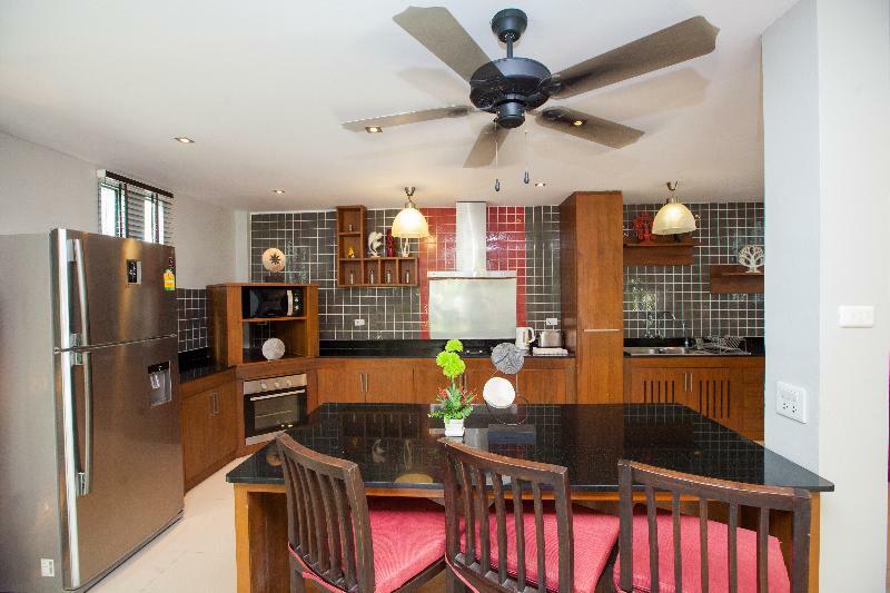 Baan Santhiya Private Pool - Free Tuk-tuk Service To The Beach! Villa
