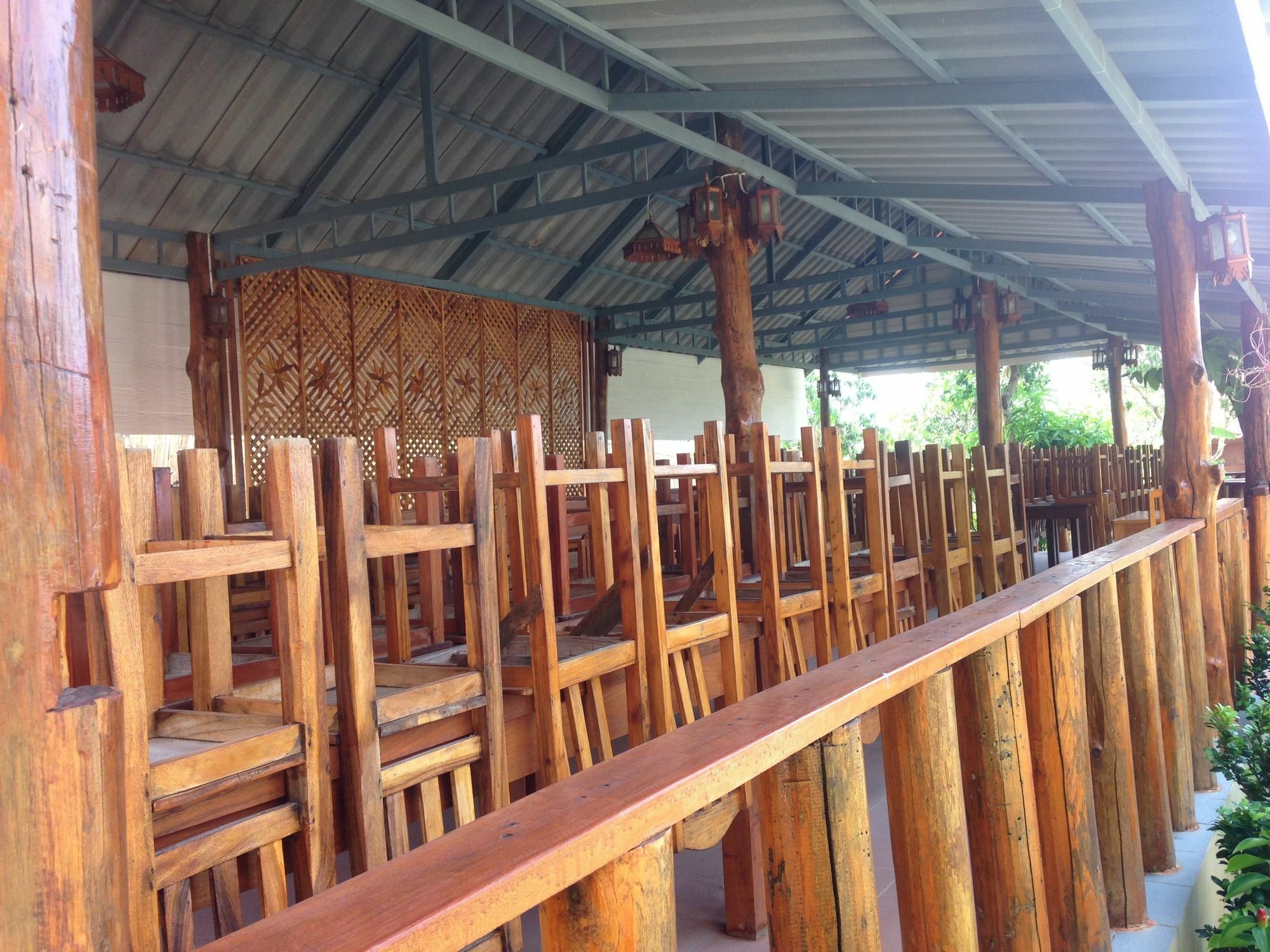 Erawan Inn 2*