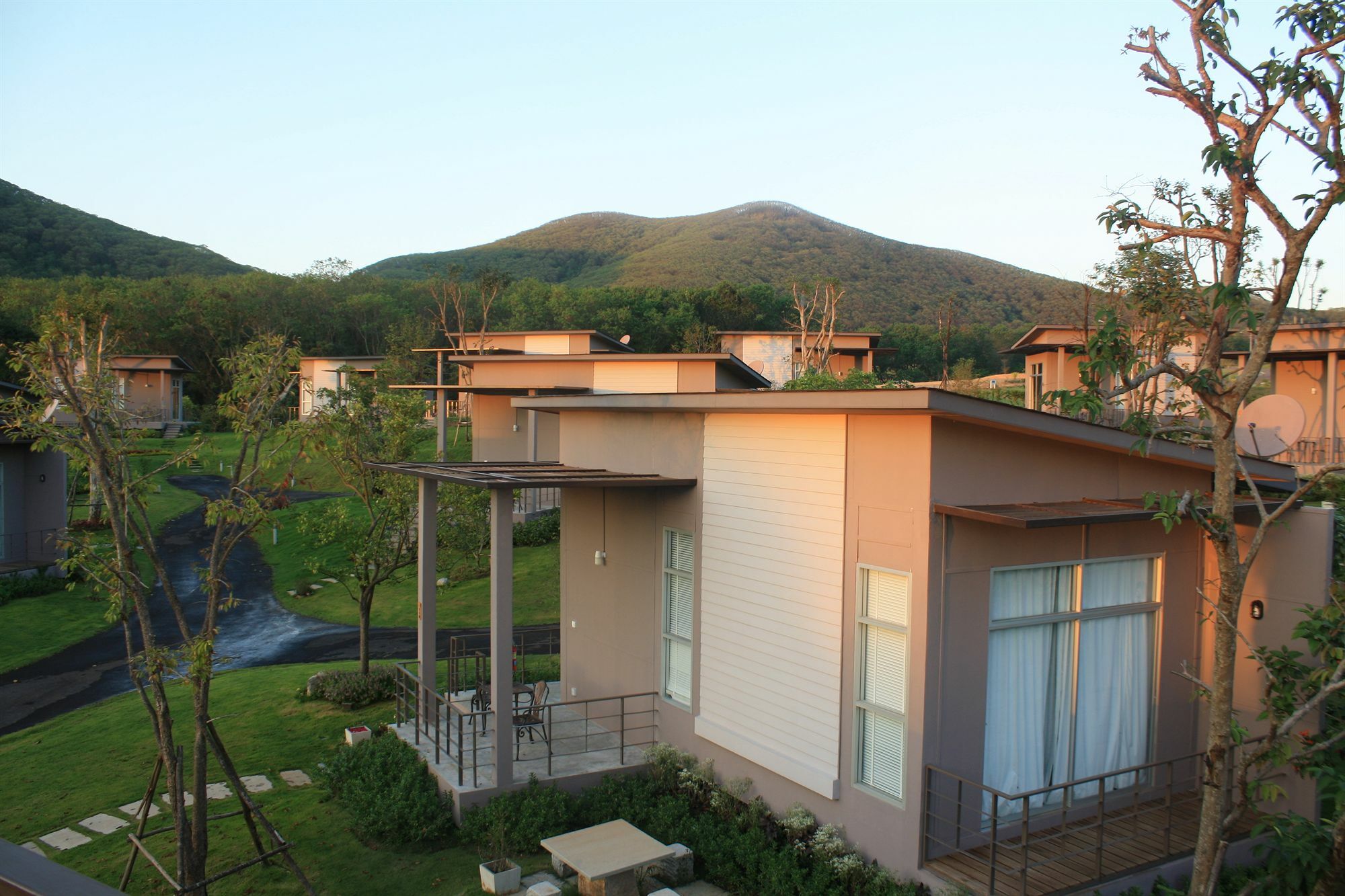 Hommuenlee Hill 4*
