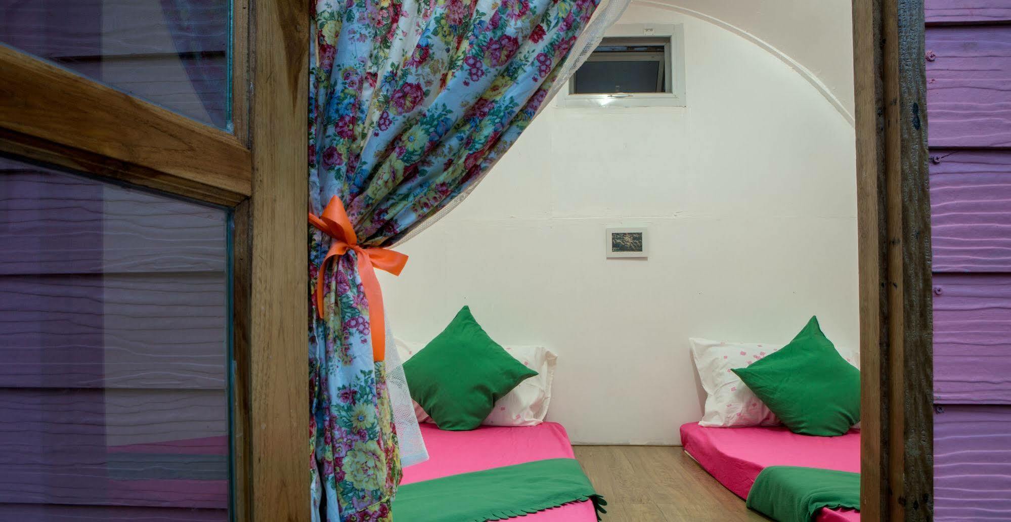 Baan Peang Por Hostel Koh Lipe