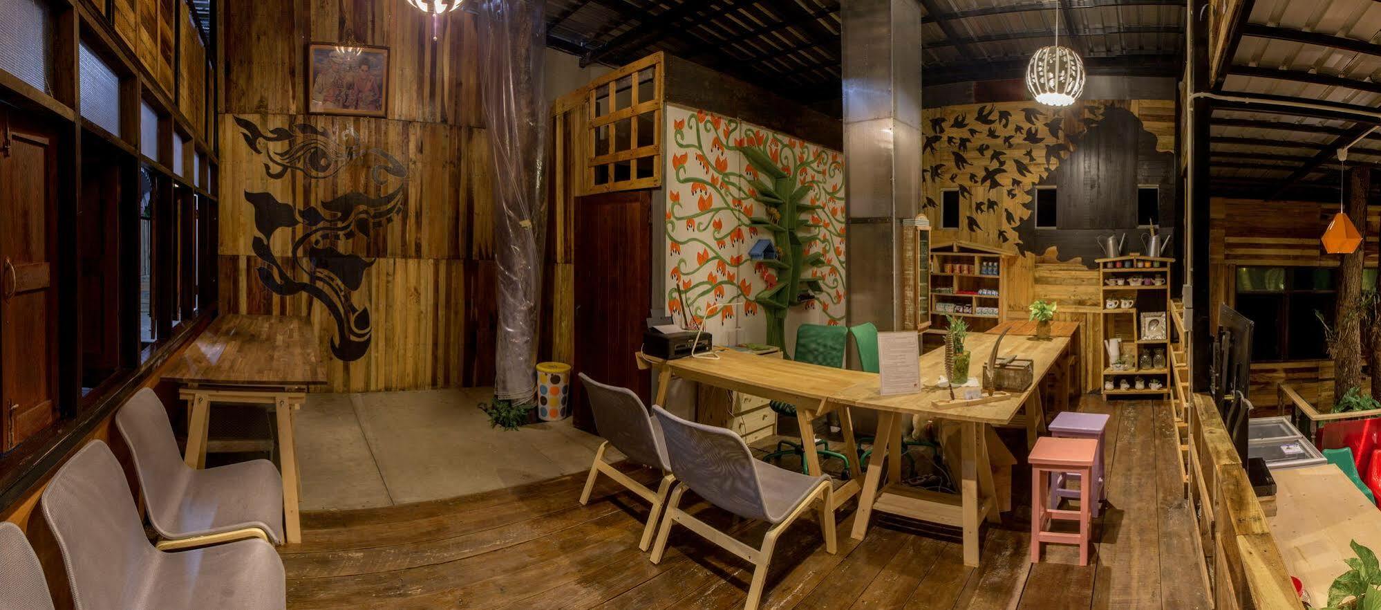 Baan Peang Por Hostel Koh Lipe Hotel 2*