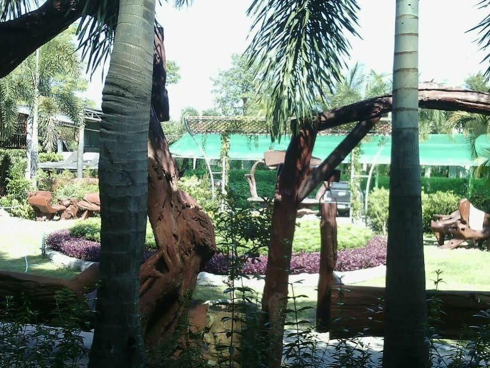 Suanhom Resort 2*