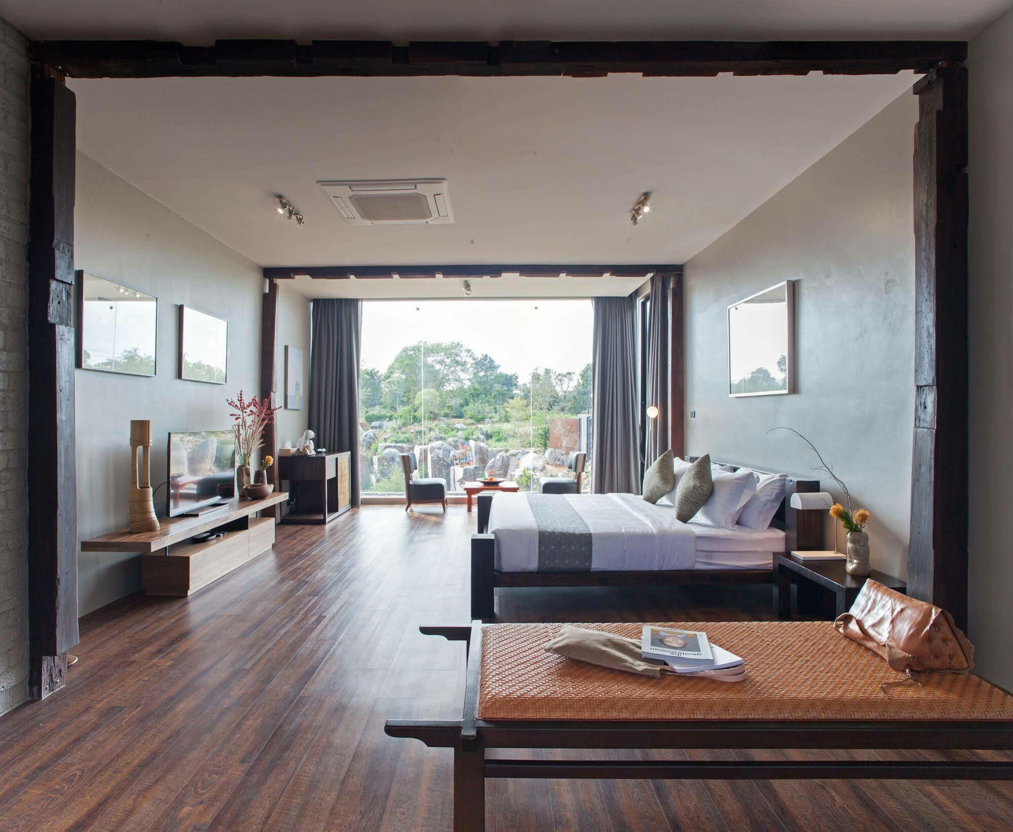 Nhapha Khaoyai 3*