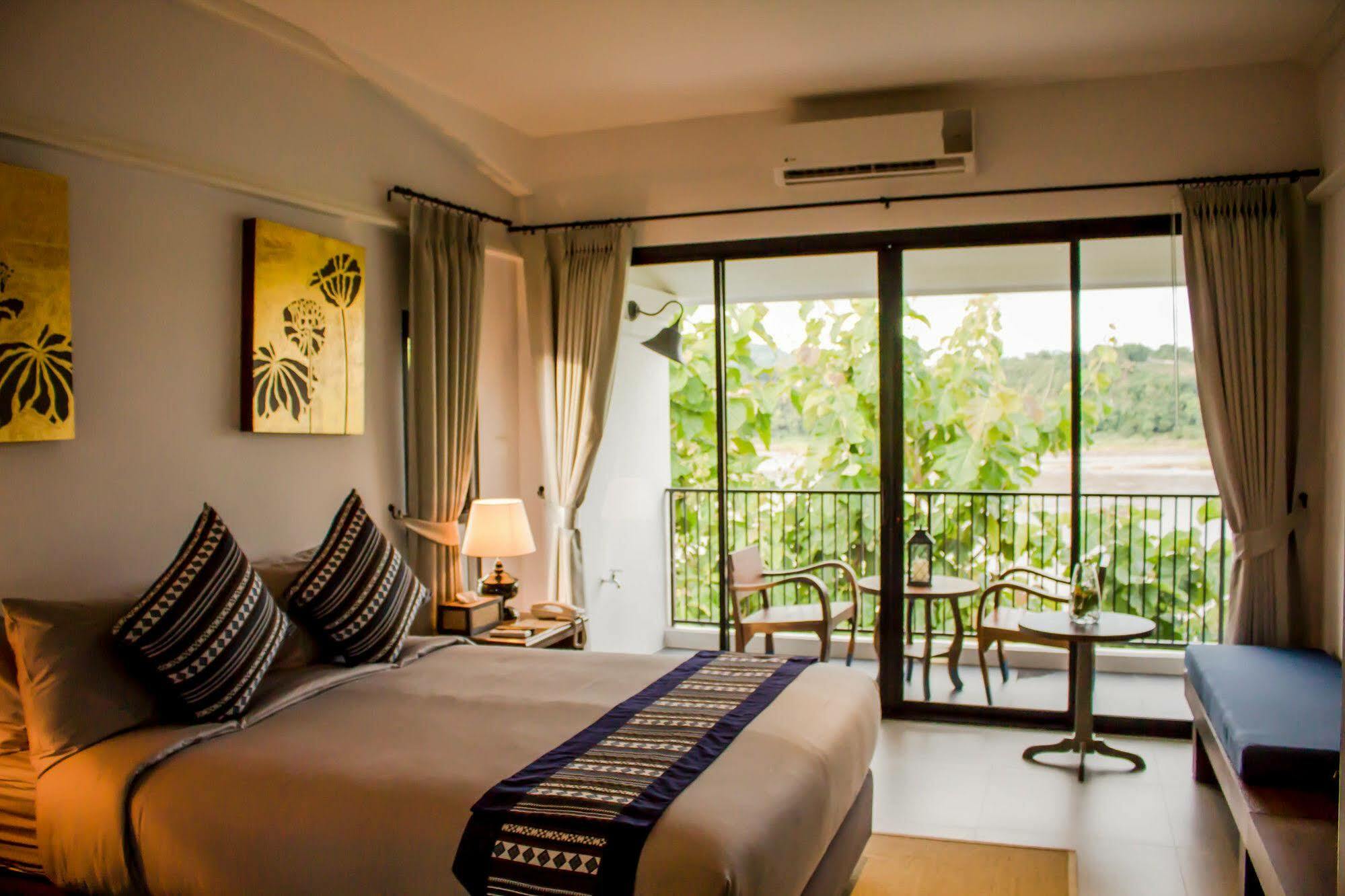 Fortune Riverview 4*