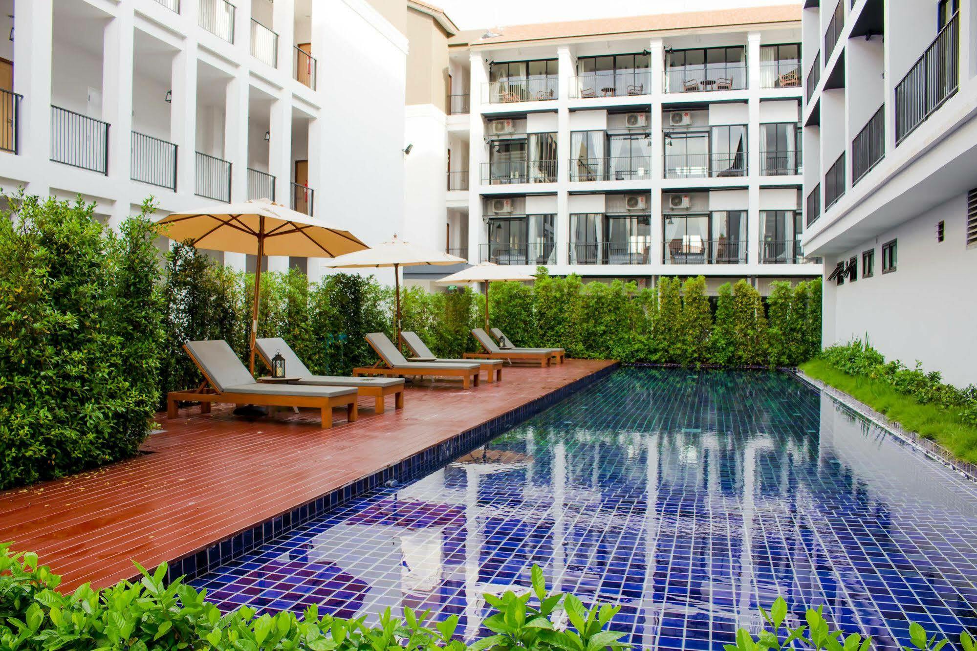 Fortune Riverview 4*