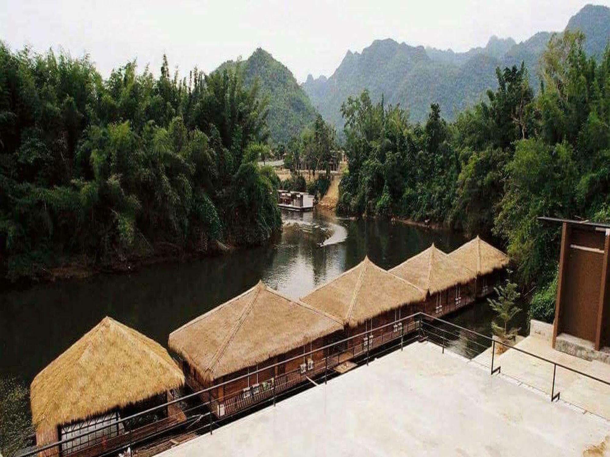 The River Life 3*
