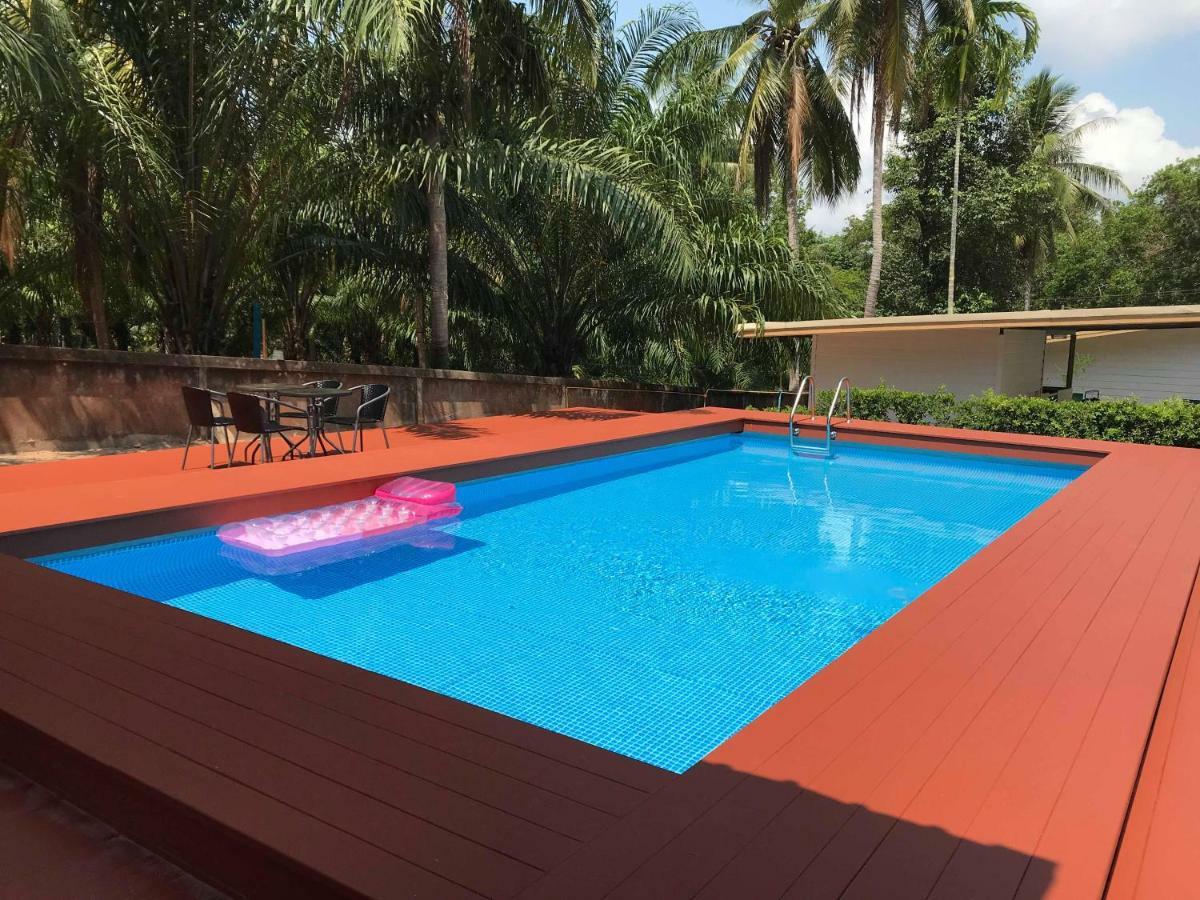 Under Co By View Resort Pathio