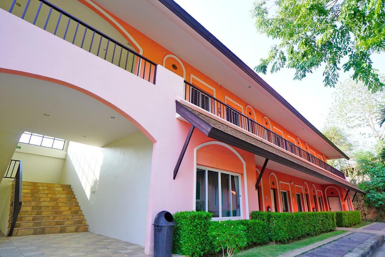 Resort Aurora 4*