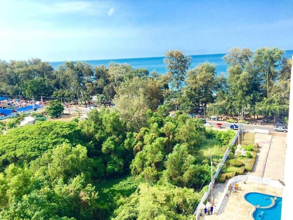 Rayong Condochain By Rainbow Apartamento *
