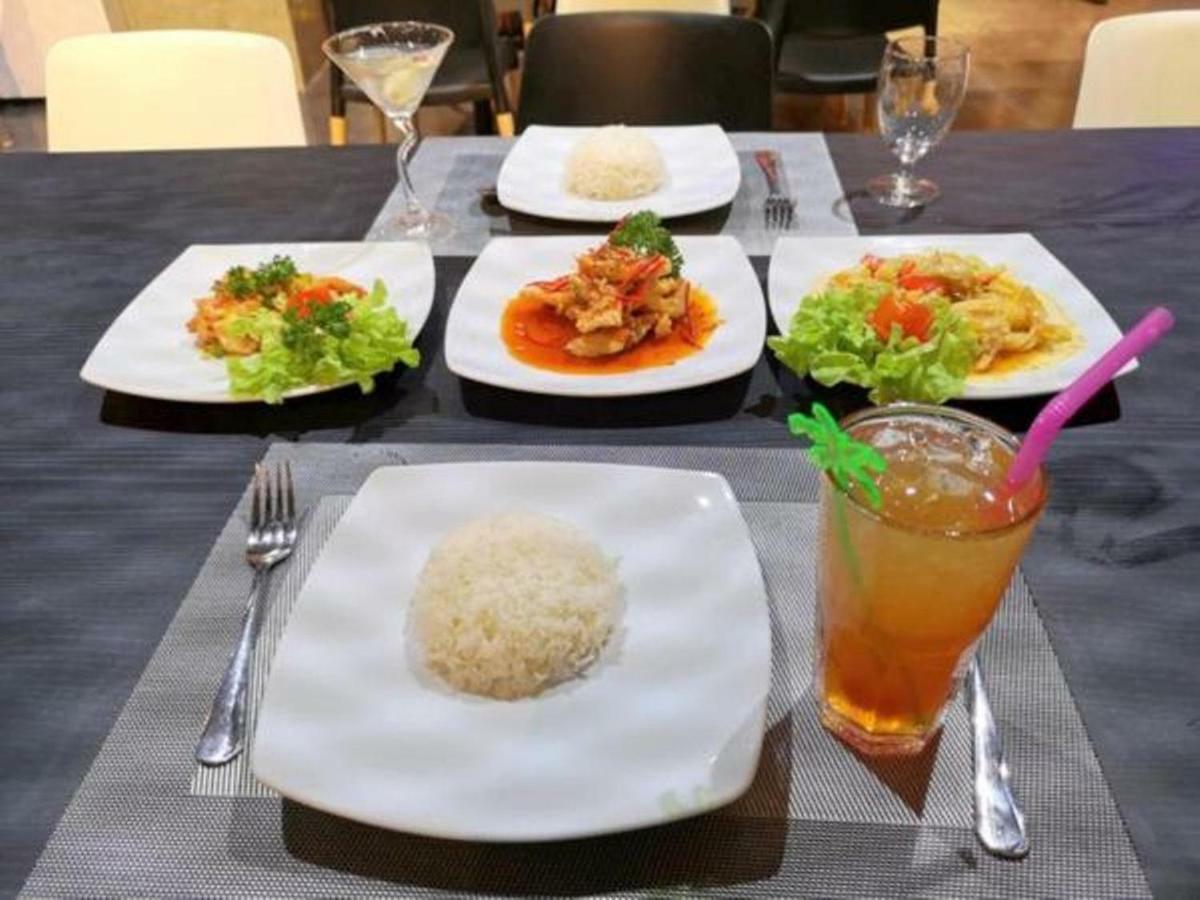 Play Phala Rayong Ban Chang (Rayong)