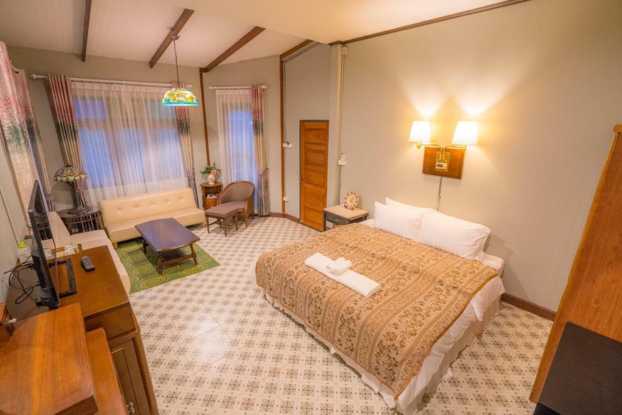 Resort Ban Mai Vintage Pakchong