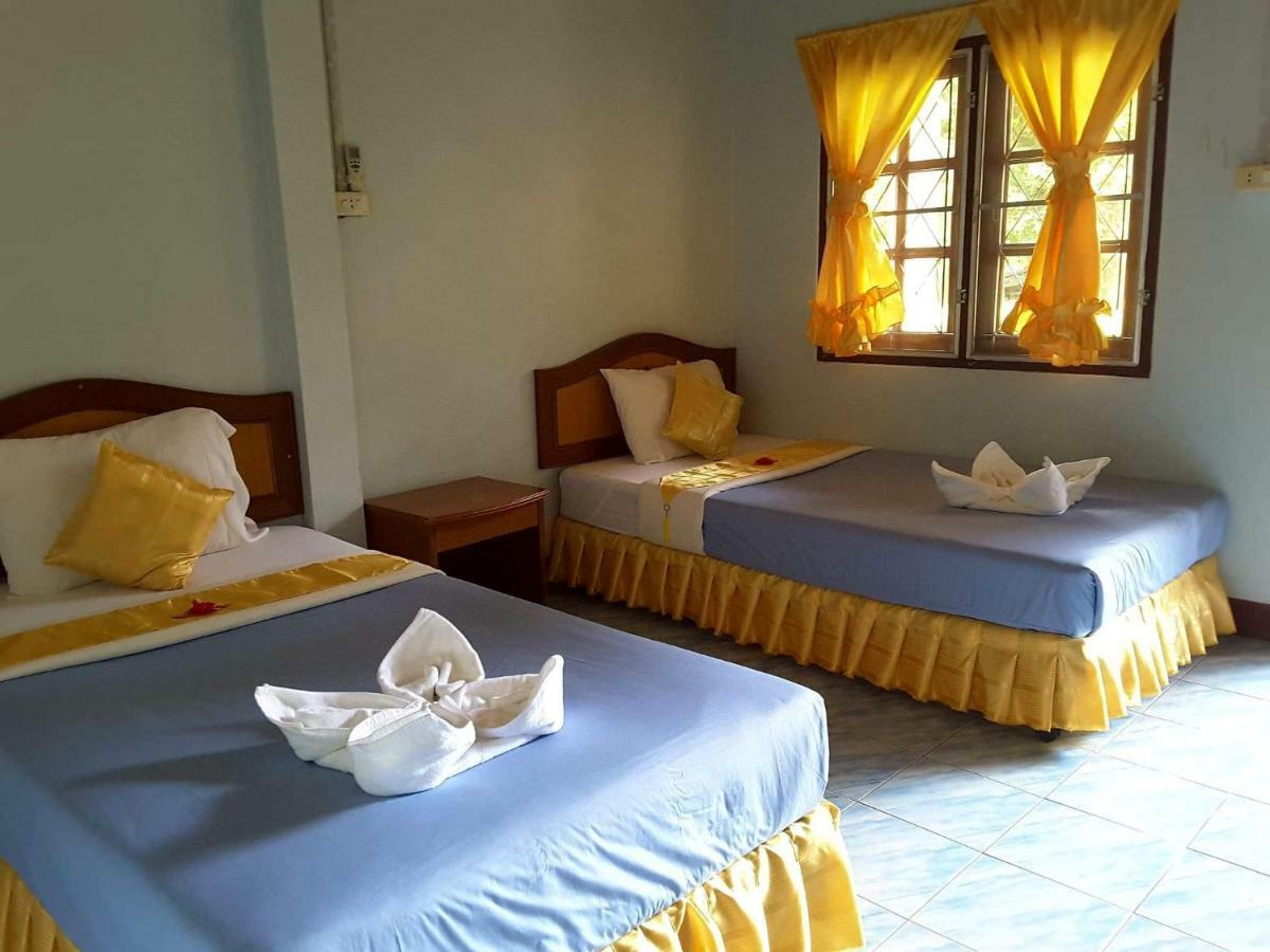Adam Guest house *