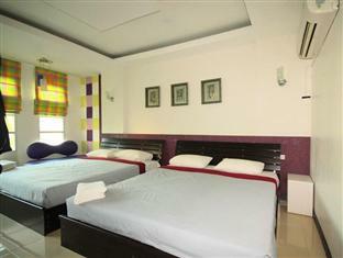 Charlie House Guest house