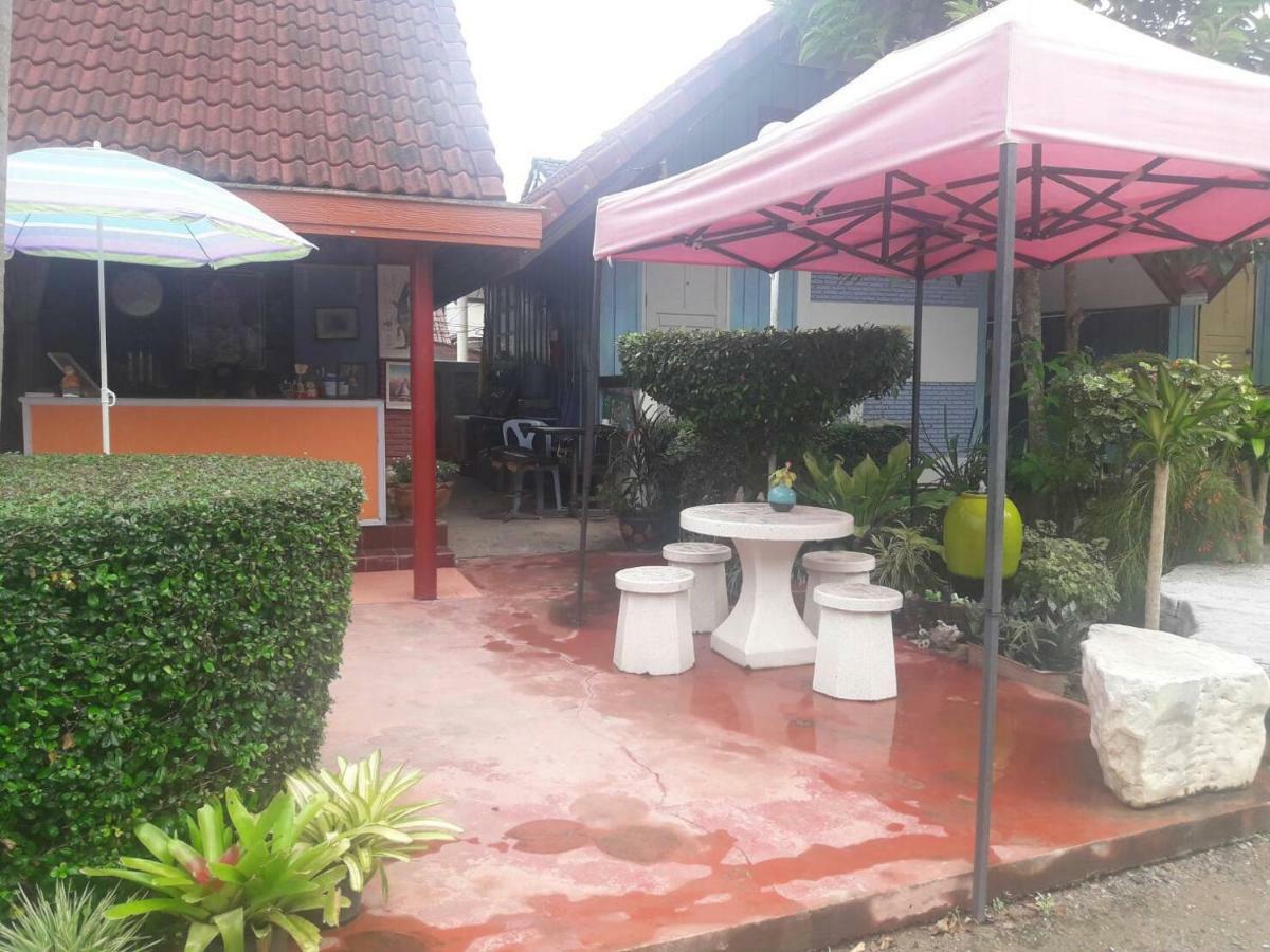 Haad Somboon House * Bang Saphan