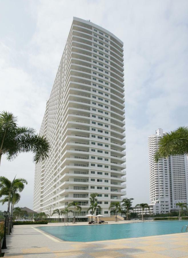 V8 Seaview Hotel Jomtien Beach