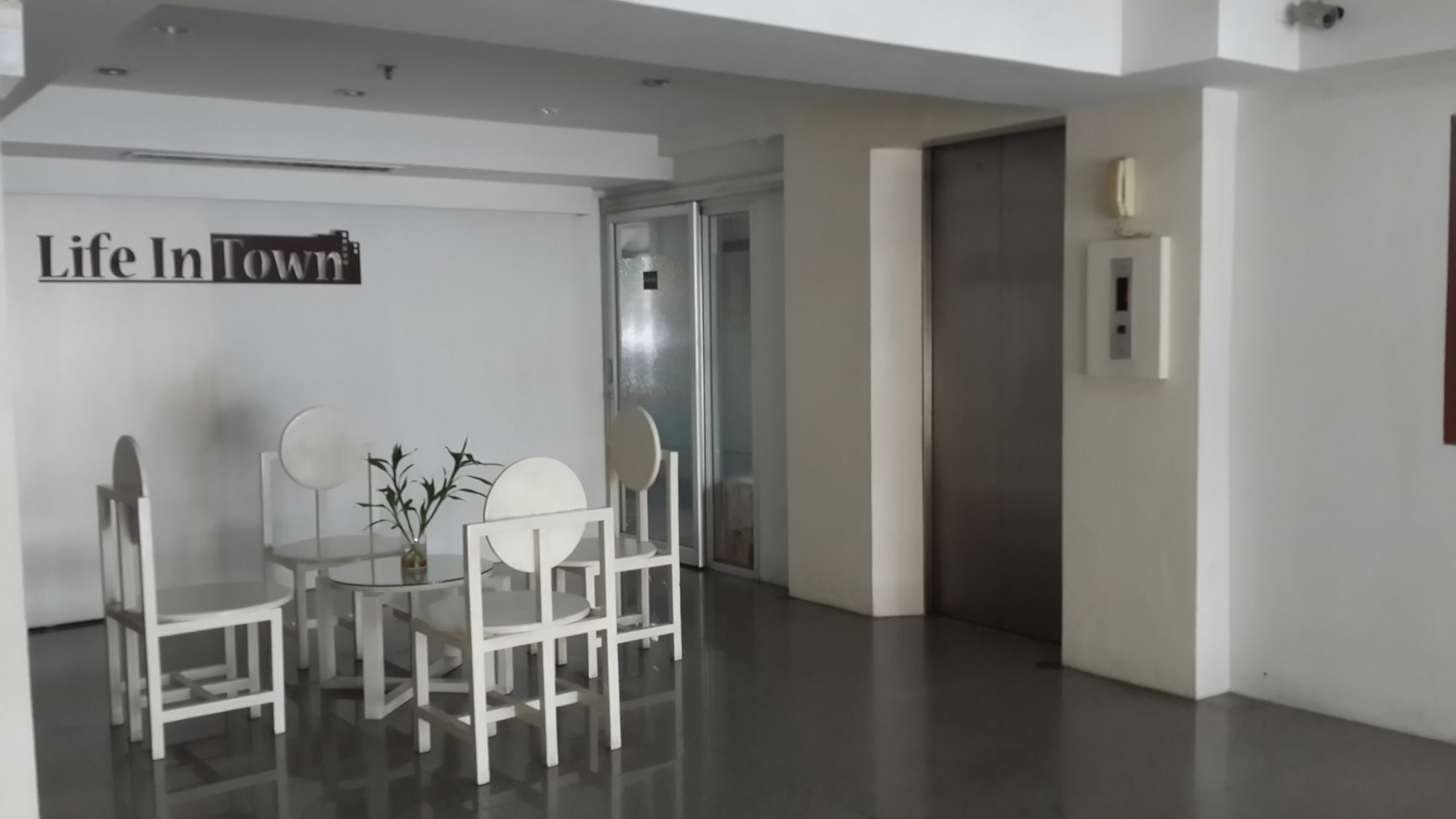 Hotel Life In Town Chiangmai 2*