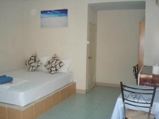 Guest house Baan Lom Talay 2*