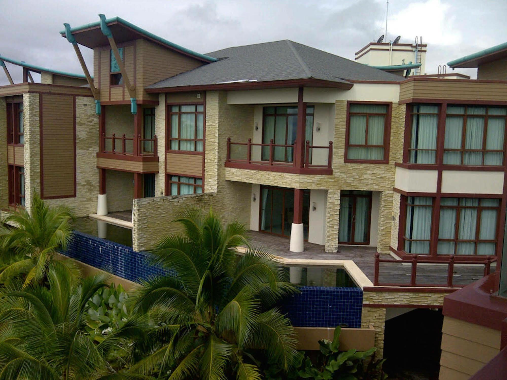 Amatapura Luxury Beachfront