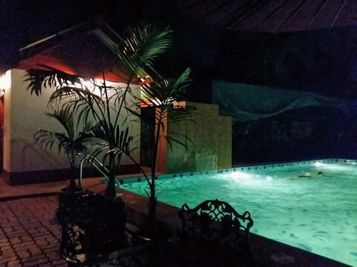 Golden Teak Resort 2*