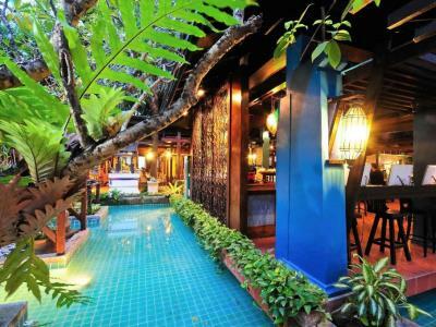 Resort Burasari & 4*