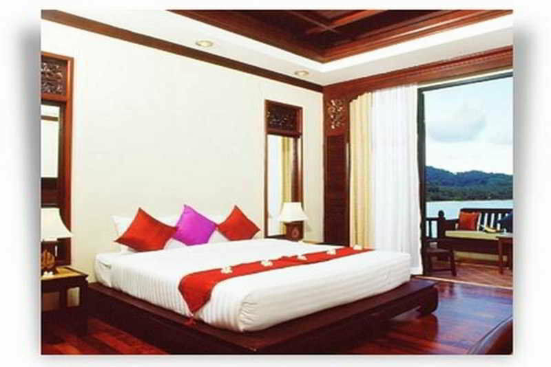 Racha Kiri & Spa, Resort 5*