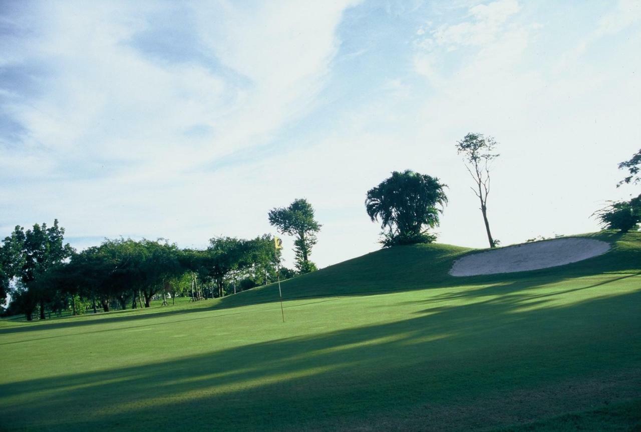 Uniland Golf & Nakhon Pathom