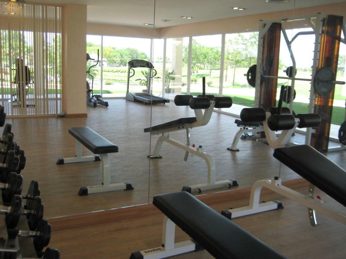 Uniland Golf & 4* Nakhon Pathom