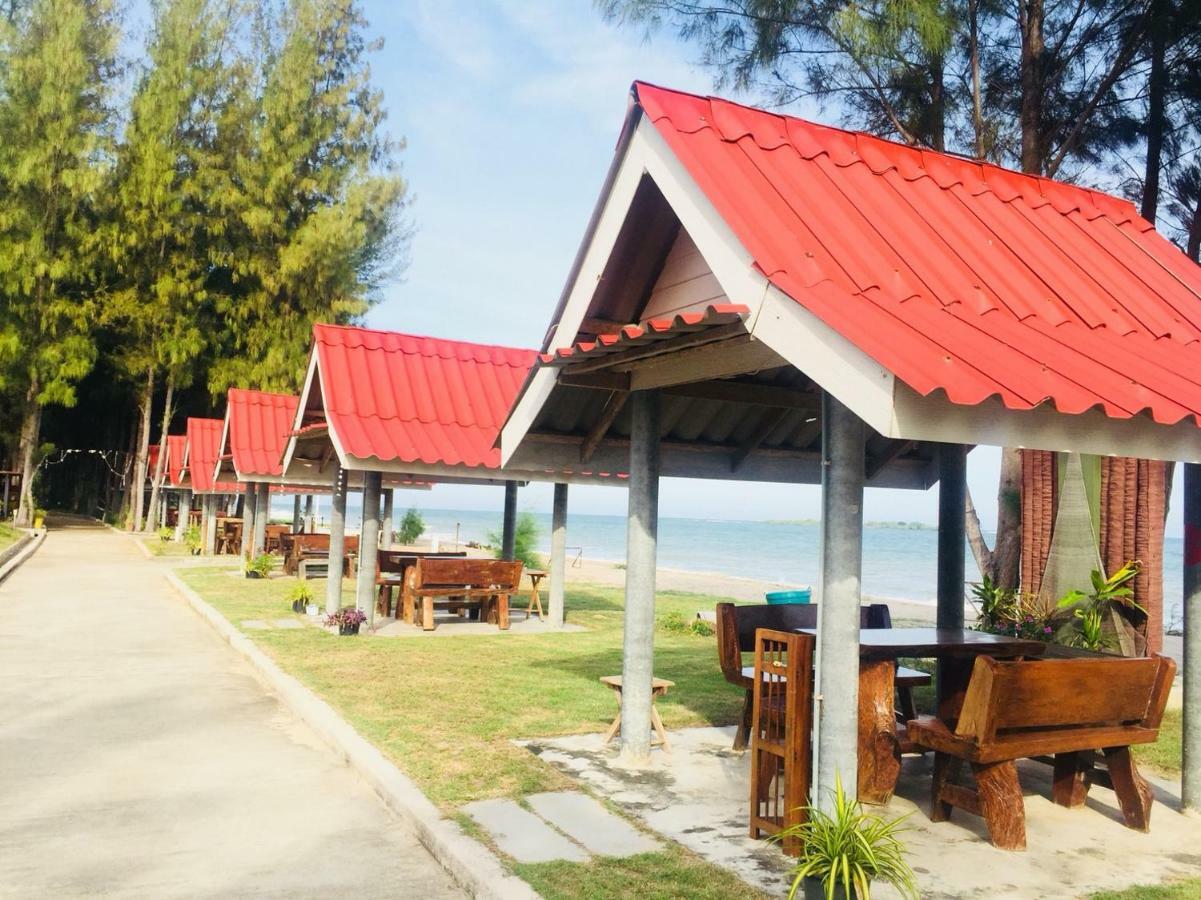 Haadsaikaew Bankrut Resort Bang Saphan