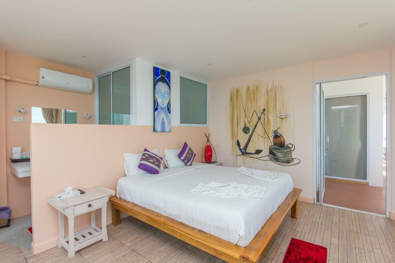 Saona Hotel