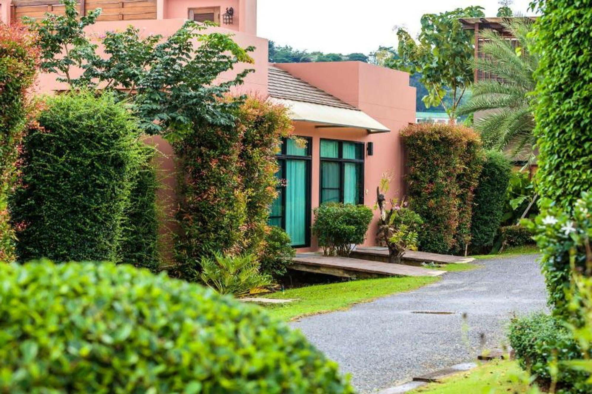 Resort Phukumhom Khao Yai Wangkata